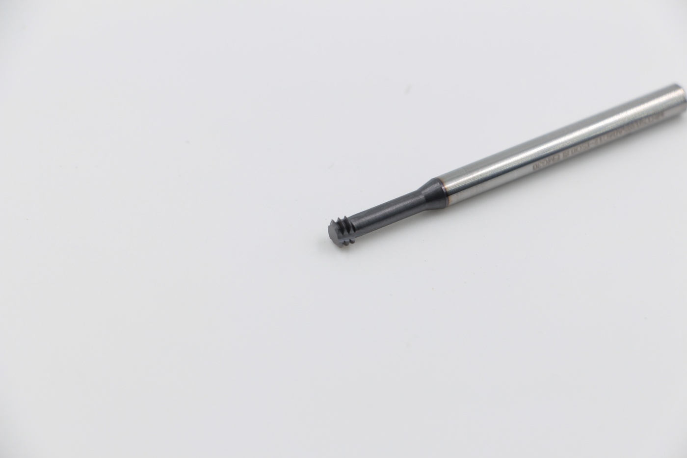 Резьбофреза твердосплавная Эквивалент MHTS0395A04C12-ISO0.8I EMG30