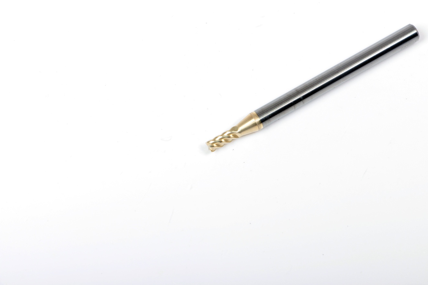 MH04-MS0250A04M4143EN EMG40Эквивалент