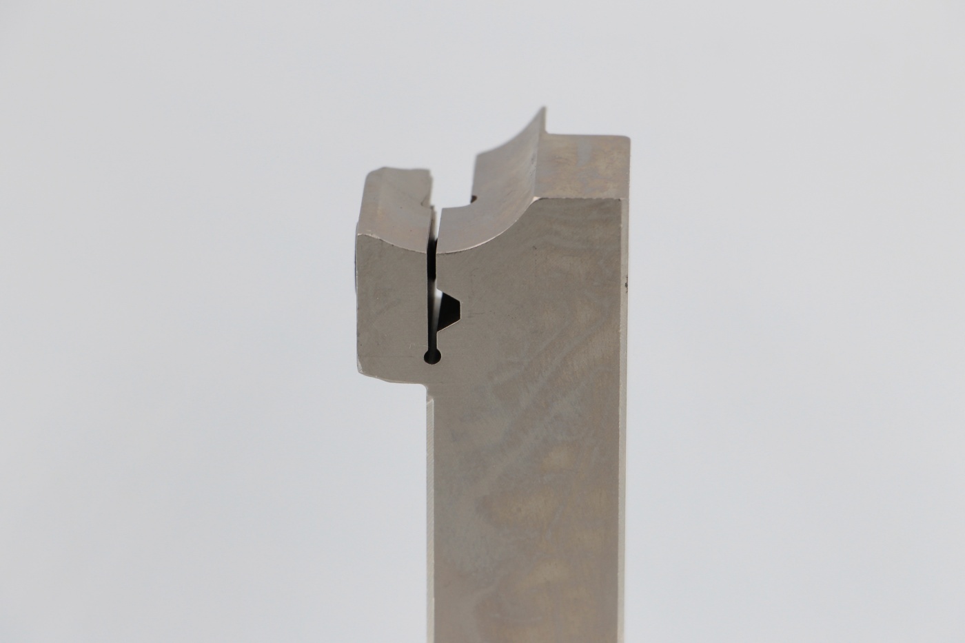 MGFVR325-2436-T13HЭквивалент