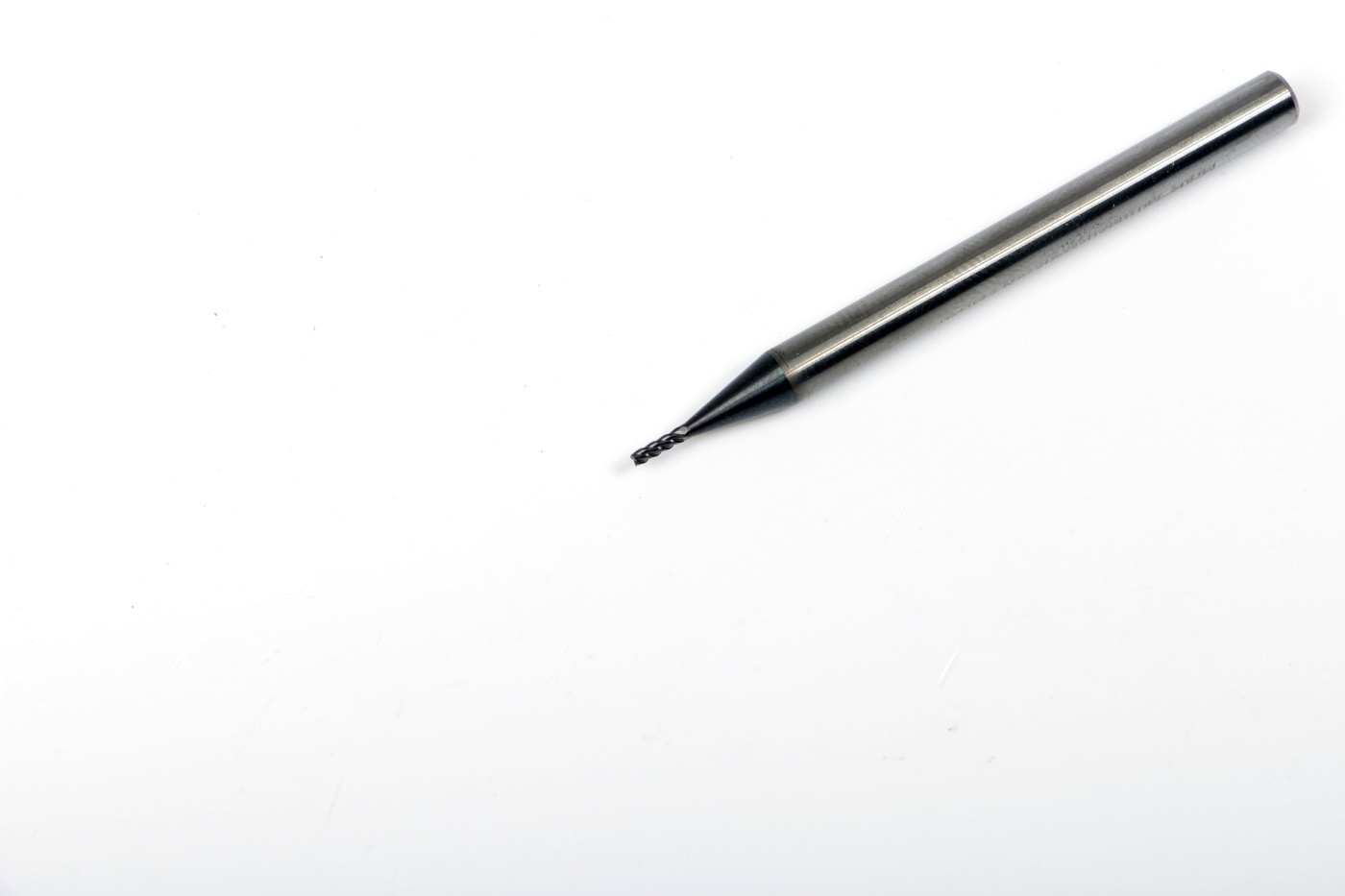 MH04-M0100A04M4042EN EMG40Эквивалент