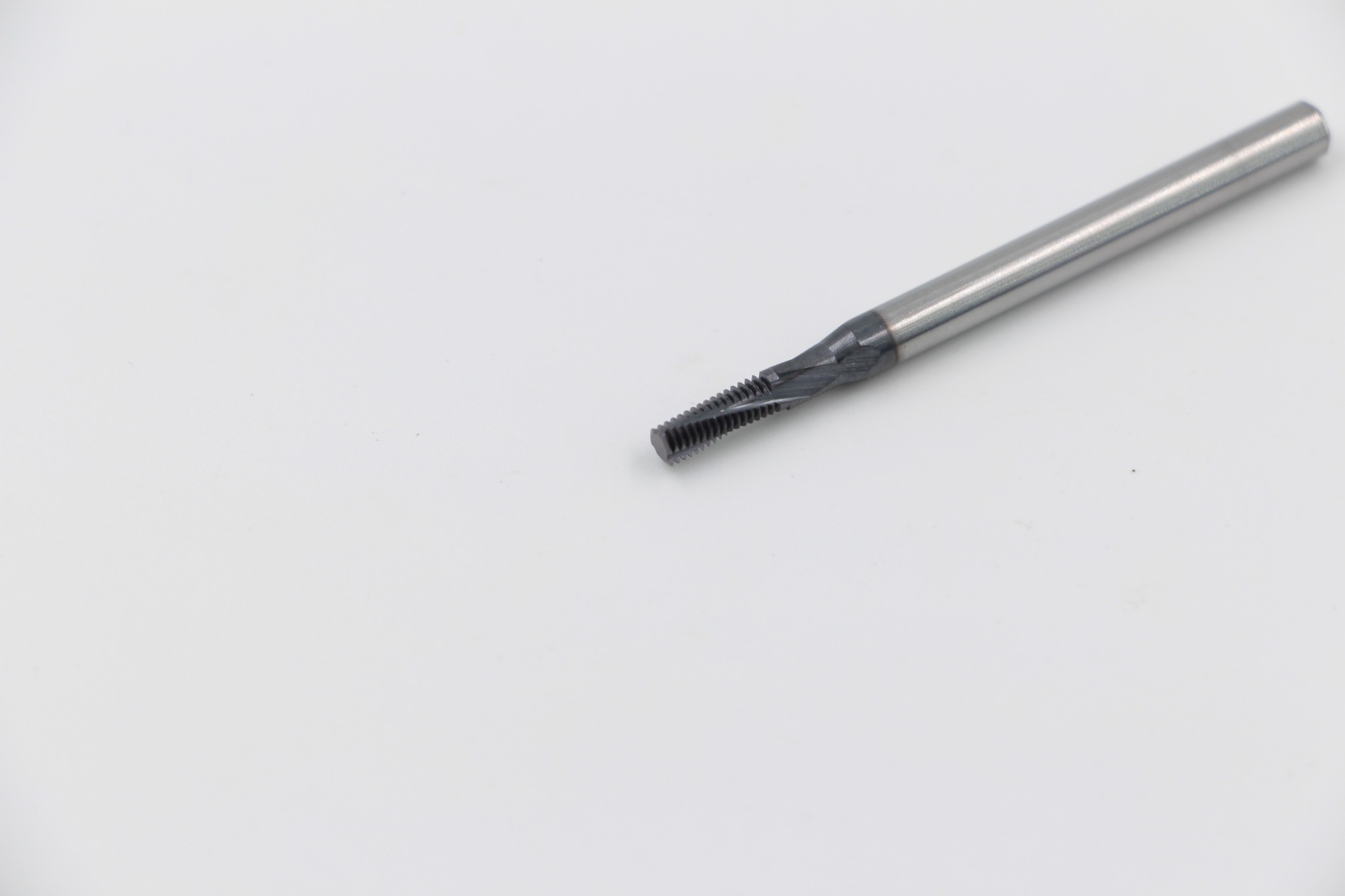 MHT0300A04C08-ISO0.5I EMG30 Эквивалент Резьбофреза твердосплавная MHT0300A04C08-ISO0.5I EMG30 Эквивалент