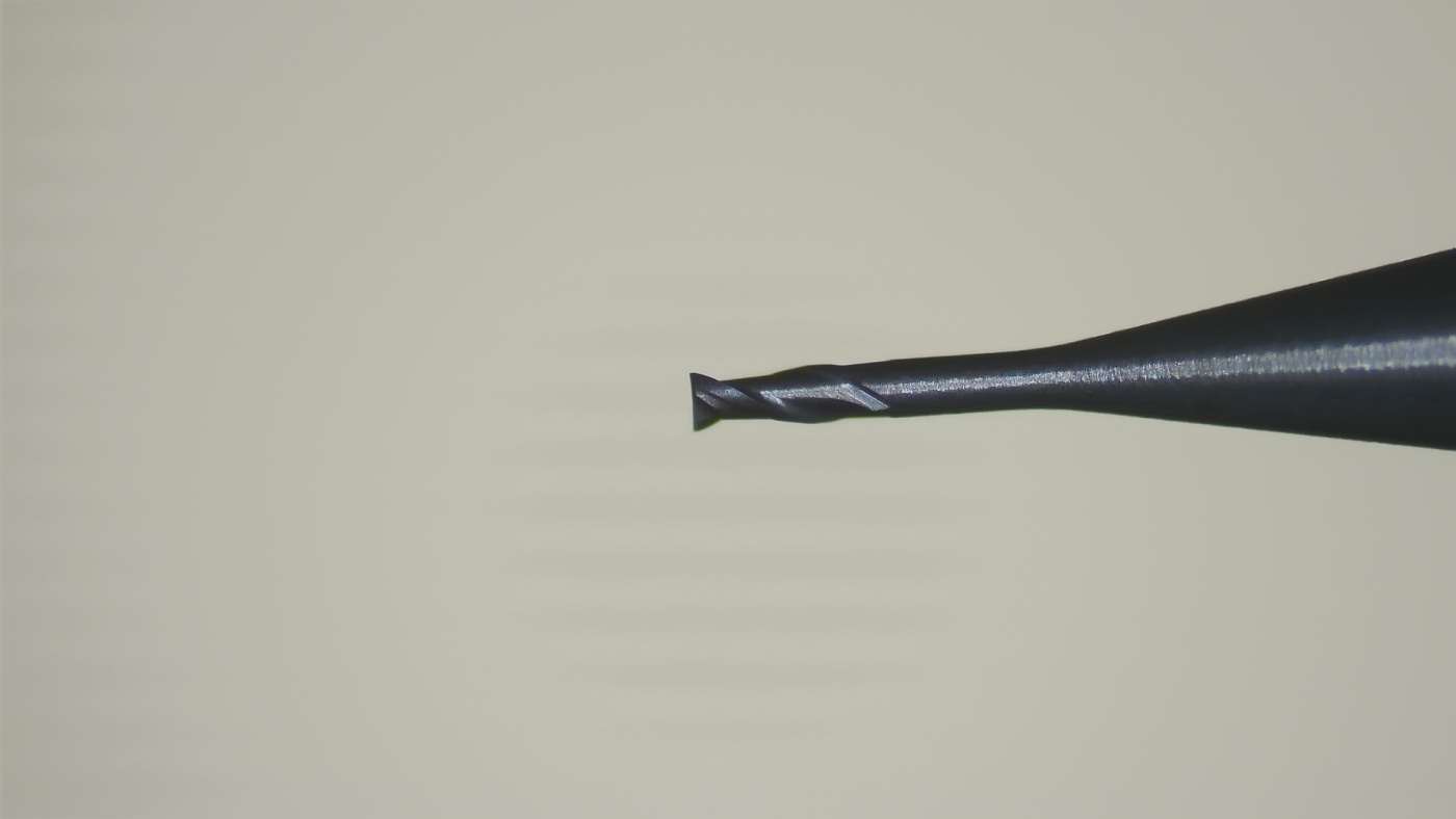 MH02-P0040C04EL30EN EMG45Эквивалент