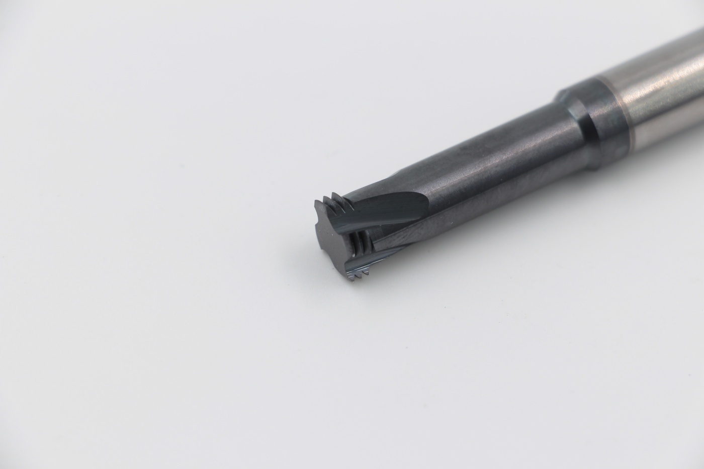 Резьбофреза твердосплавная Эквивалент MHTS0990A10D30-ISO1.0I EMG30