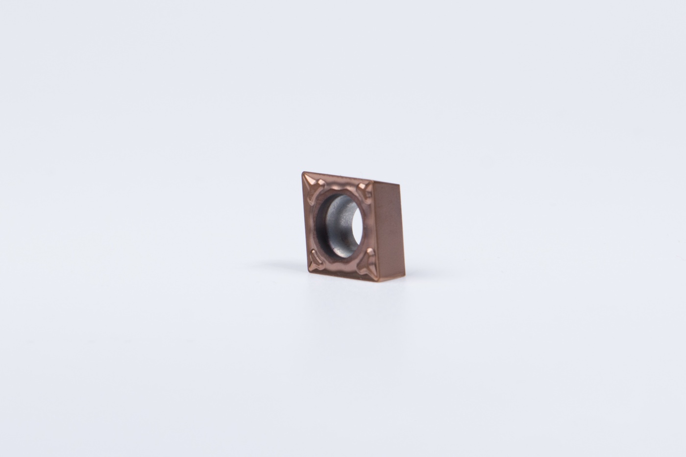 CCMT09T304-MF3 EPM25Эквивалент