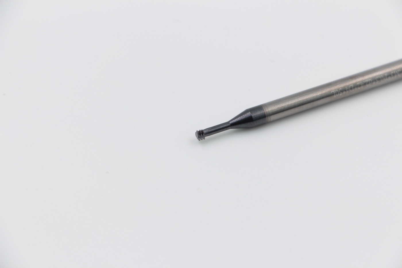 Резьбофреза твердосплавная Эквивалент MHTS0242A04C07-ISO0.5I EMG30