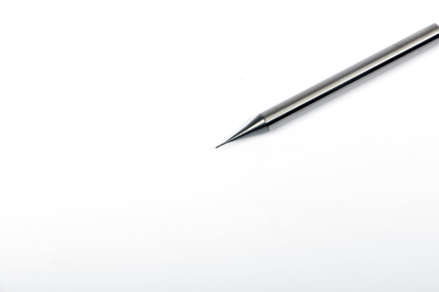 MH02-P0040C04EL30EN EMG45Эквивалент